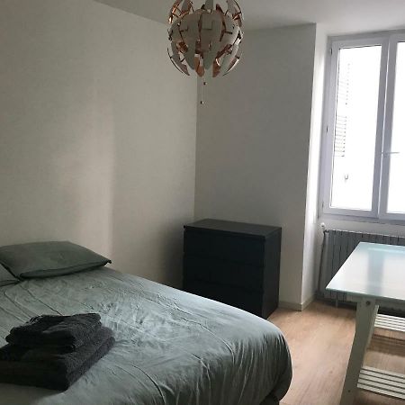 Appartement Avec 3 Chambres Au Centre De Pau Exterior foto