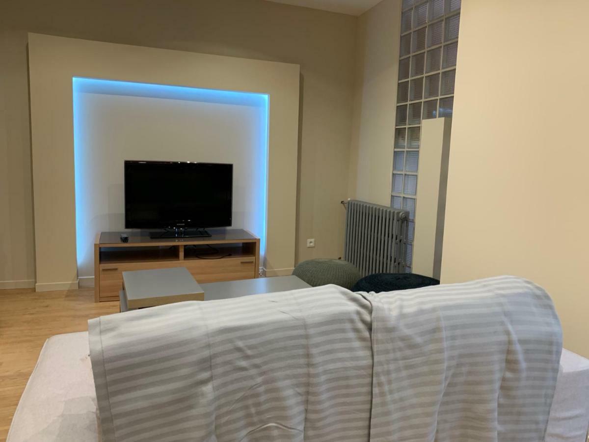 Appartement Avec 3 Chambres Au Centre De Pau Exterior foto